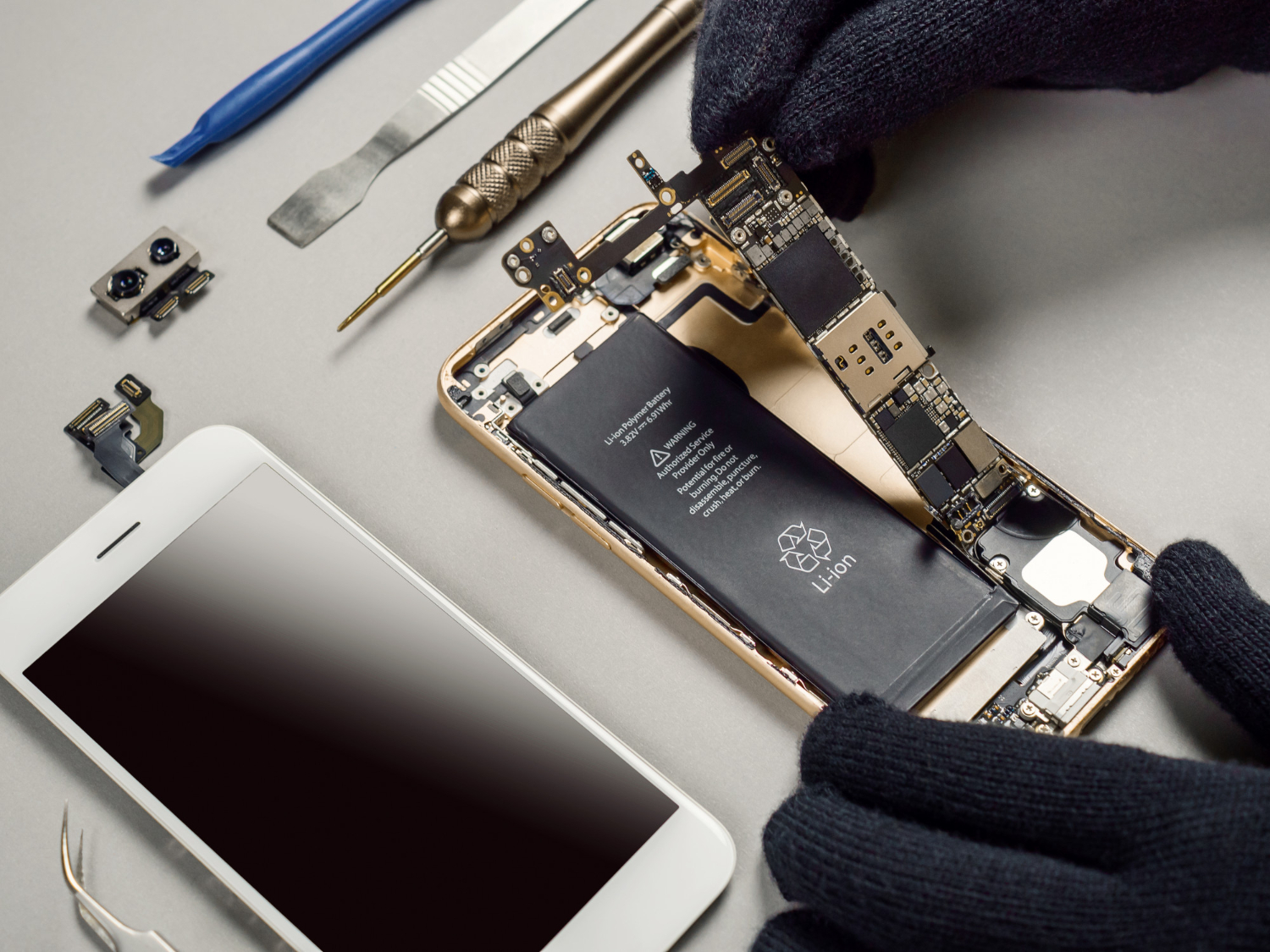 Repairing your old Cell Phone Easily